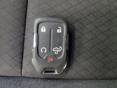 Used 2021 Chevrolet Silverado 1500 LT image 32