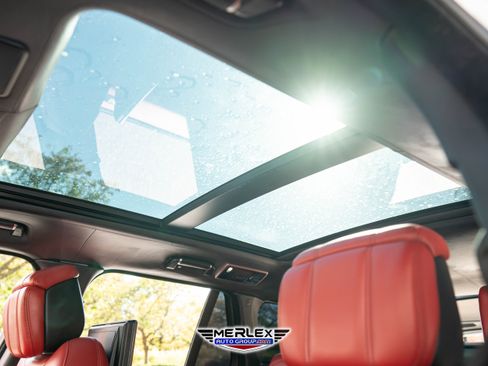 Used 2019 Land Rover Range Rover Autobiography image 41