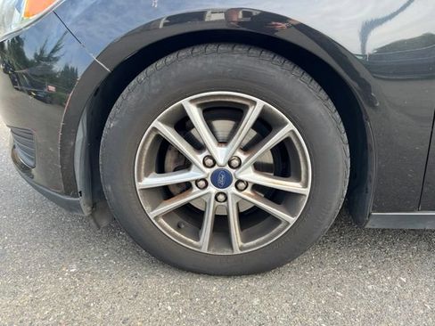 Used 2015 Ford Focus SE FWD image 10