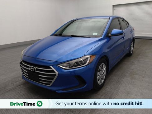 Used 2017 Hyundai Elantra SE w/ Cargo Package image 1
