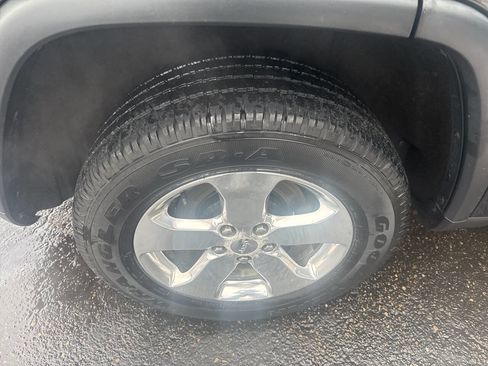 Used 2012 Jeep Grand Cherokee Limited w/ Trailer Tow Group image 16