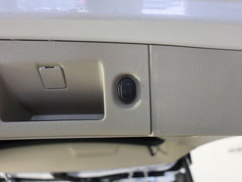Used 2016 Cadillac Escalade ESV Premium AWD/4WD image 48