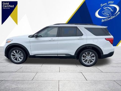 Certified 2023 Ford Explorer XLT w/ Equipment Group 202A image 7