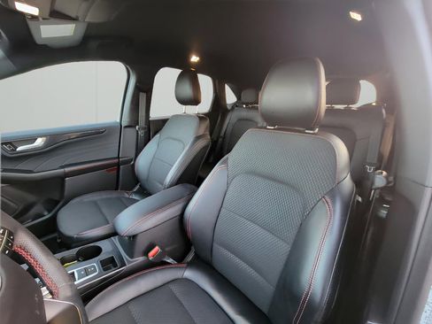 Used 2023 Ford Escape ST-Line w/ Tech Pack #1 image 11