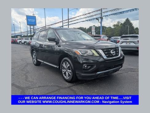 Used 2020 Nissan Pathfinder SL FWD image 1