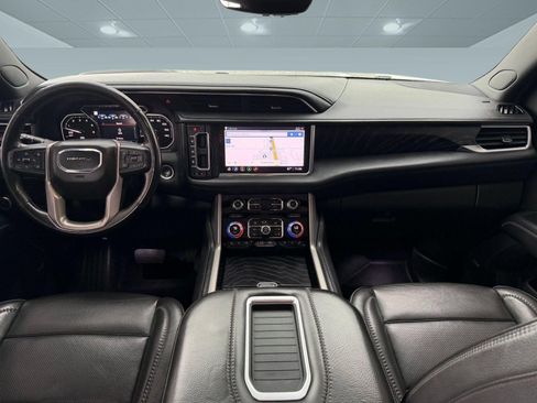 Used 2021 GMC Yukon XL Denali w/ Denali Premium Package RWD image 16