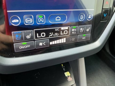 Certified 2025 Subaru Forester Touring AWD/4WD image 24