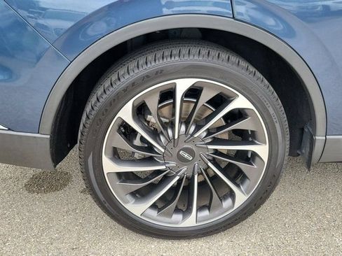 Certified 2020 Lincoln Aviator Reserve w/ Equipment Group 202A AWD/4WD image 10