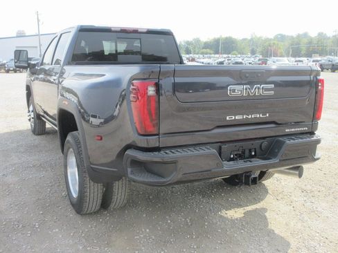 New 2026 GMC Sierra 3500 Denali Ultimate AWD/4WD image 8