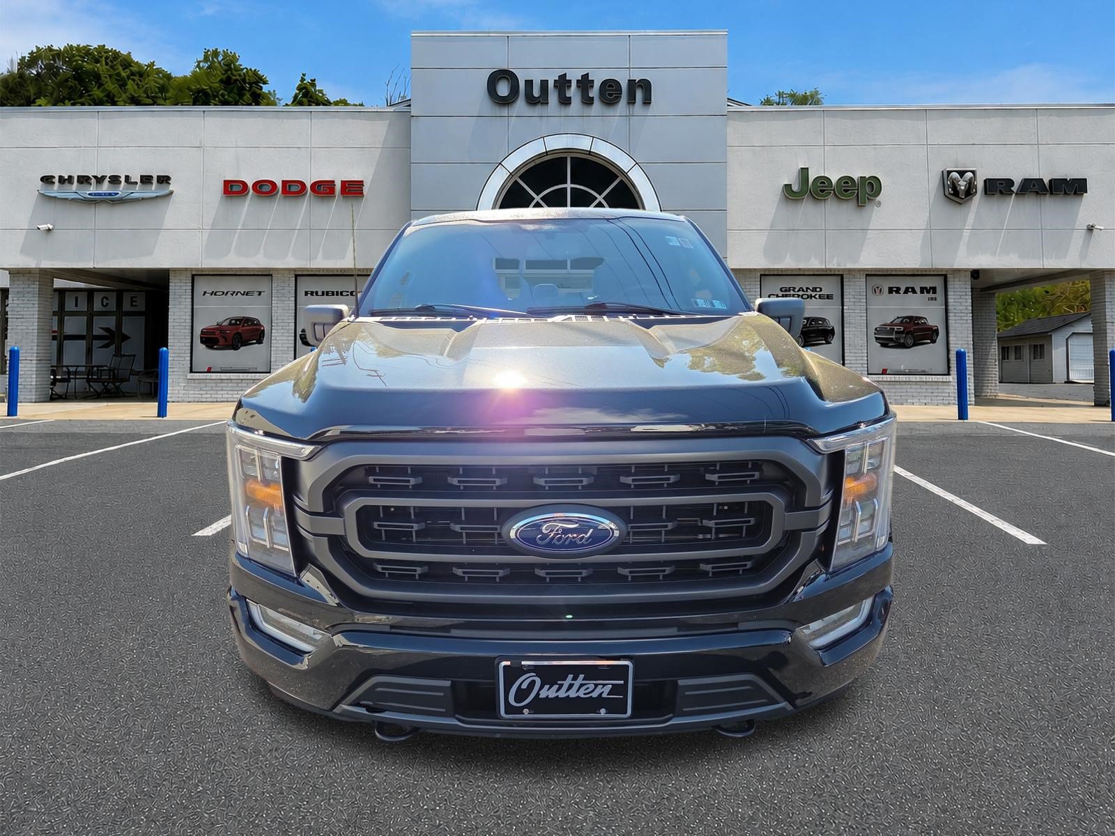 Used 2023 Ford F150 XLT w/ Equipment Group 302A High AWD/4WD image 9