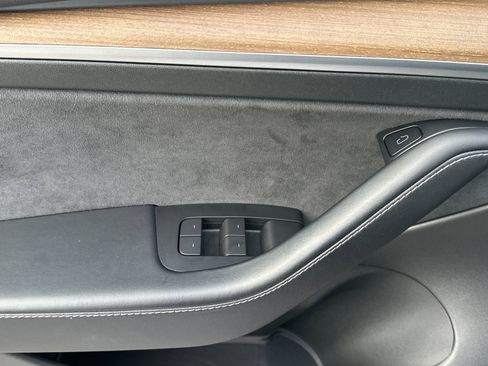 Used 2022 Tesla Model 3 Long Range image 11