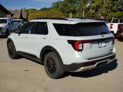 New 2026 Ford Explorer Tremor image 5