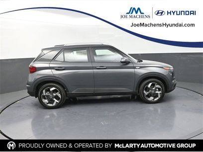 New 2025 Hyundai Venue SEL