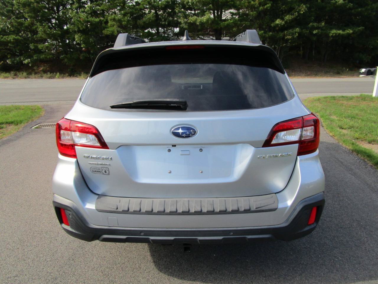 Used 2019 Subaru Outback 2.5i Limited AWD/4WD image 6
