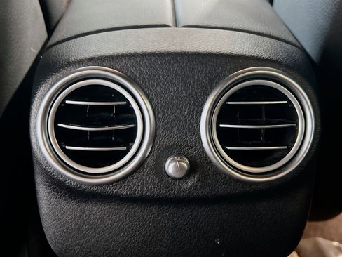 Used 2022 Mercedes-Benz E 350 Sedan image 20