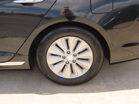 Used 2016 Hyundai Sonata SE FWD image 17