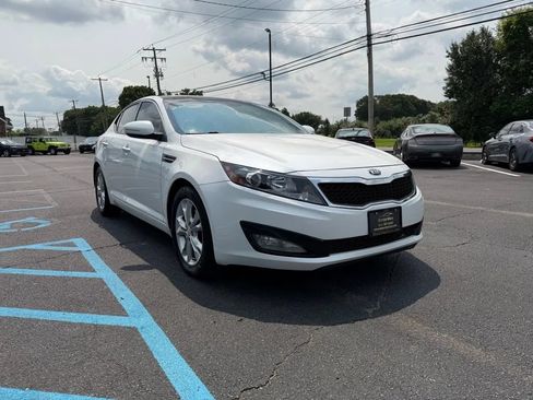 Used 2013 Kia Optima EX w/ Premium Pkg FWD image 4