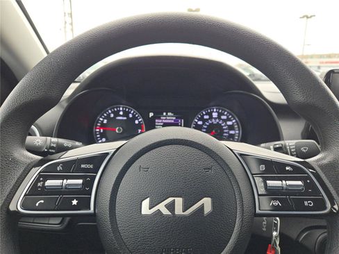 Used 2023 Kia Forte LXS image 30