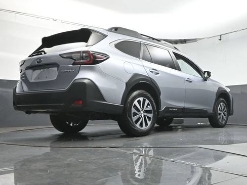 Certified 2024 Subaru Outback Premium AWD/4WD image 39