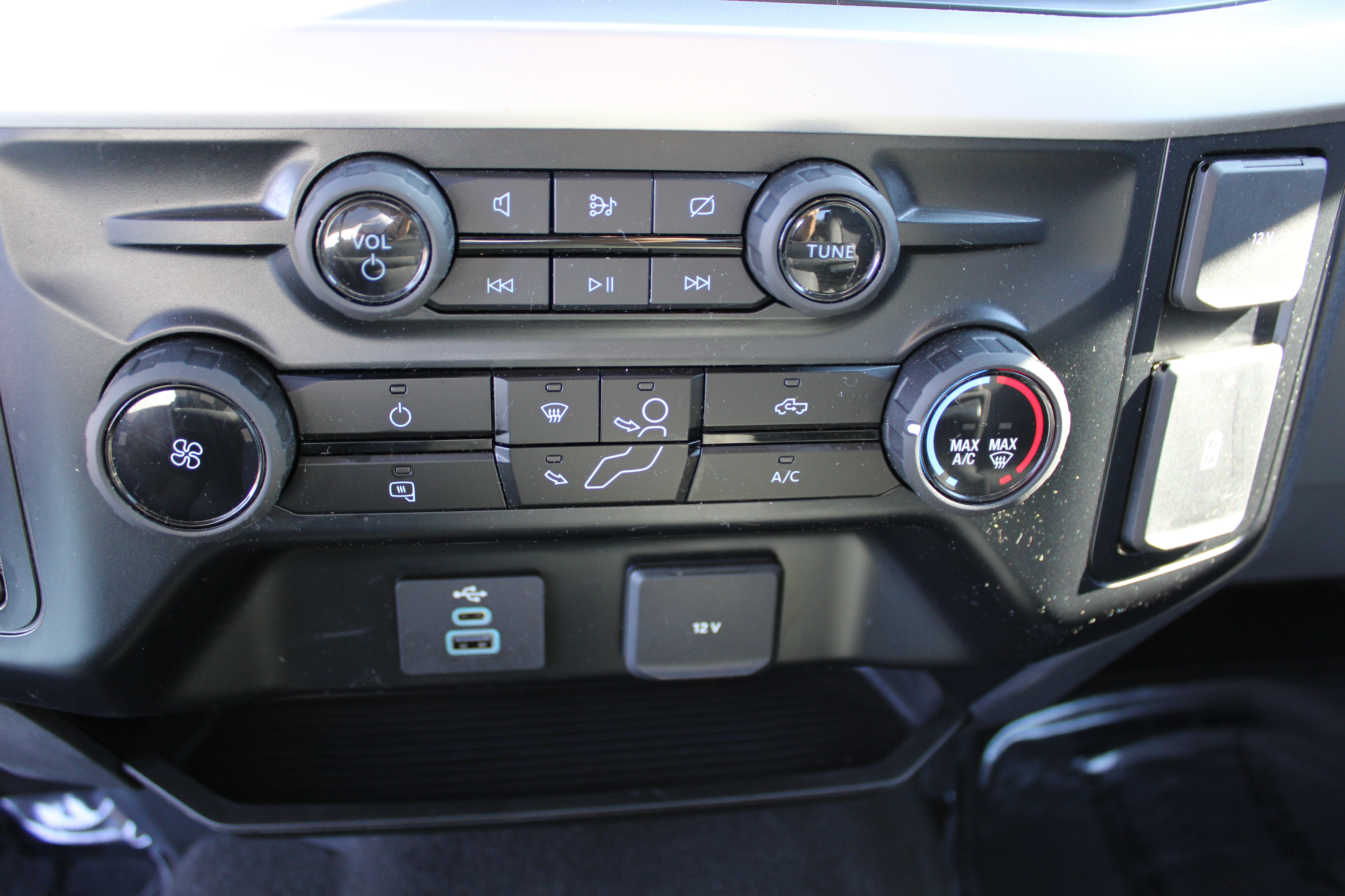 Used 2024 Ford F250 XL w/ STX Appearance Package AWD/4WD image 21