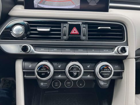 Certified 2023 Genesis G70 2.0T w/ Sport Prestige Package image 30