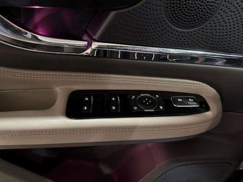 Certified 2024 Lincoln Corsair Grand Touring w/ Equipment Group 301A image 9