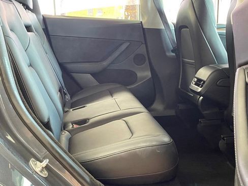 Used 2023 Tesla Model Y Long Range image 20