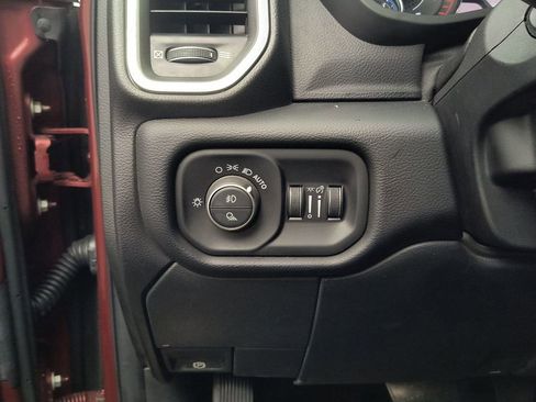 Used 2019 RAM 3500 Laramie image 13