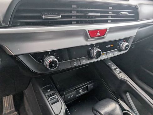 Used 2021 Kia Telluride S image 21