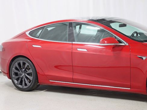 Used 2018 Tesla Model S 100D AWD/4WD image 3