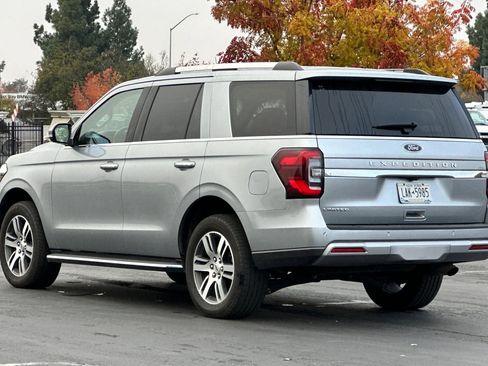 Used 2023 Ford Expedition Limited image 6