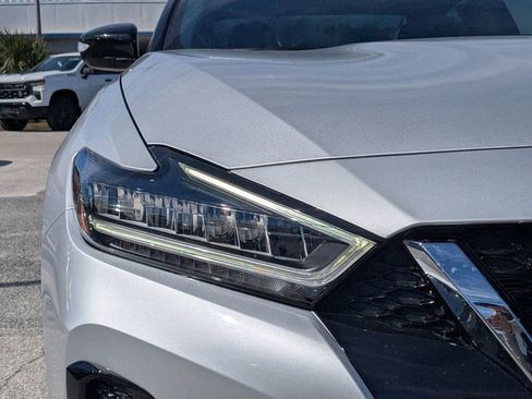 Used 2023 Nissan Maxima SV w/ Floor Mat Group image 9