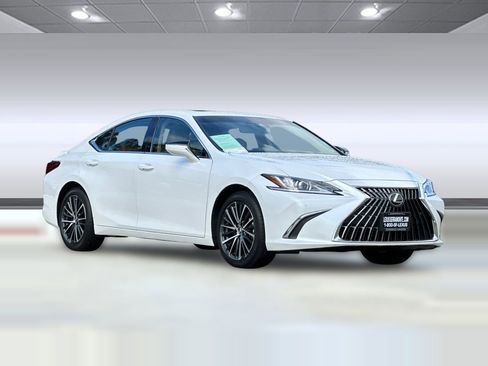 Used 2025 Lexus ES 300h w/ Premium Package image 6