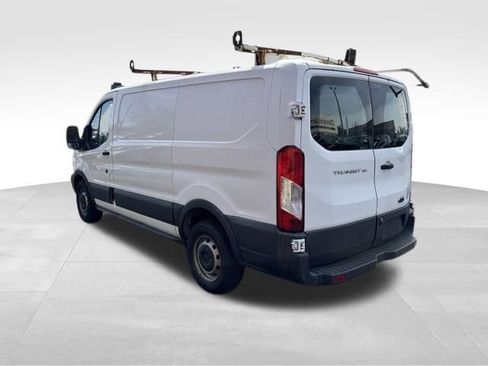 Used 2016 Ford Transit 150 130 Low Roof RWD image 4