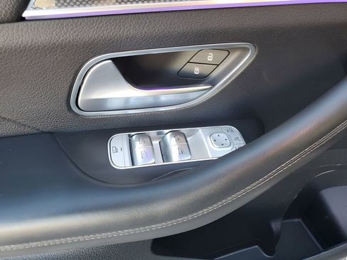 Used 2021 Mercedes-Benz GLE 580 4MATIC image 28