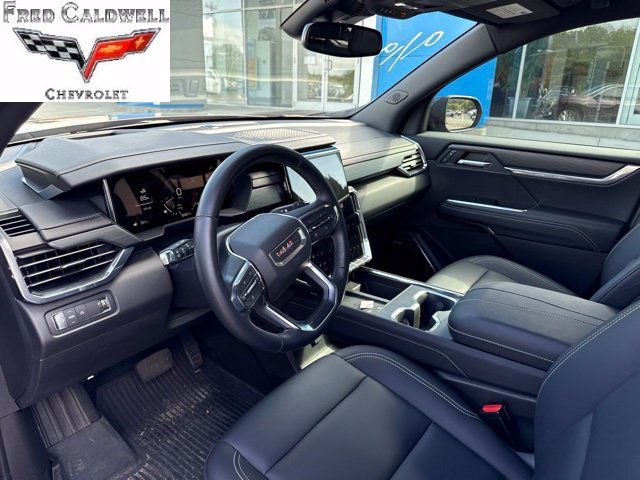 Used 2025 GMC Acadia Elevation w/ Elevation Premium Package FWD image 9