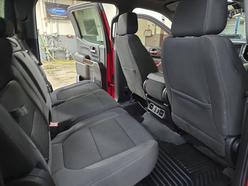 Used 2021 Chevrolet Silverado 1500 RST w/ Z71 Off-Road Package image 15