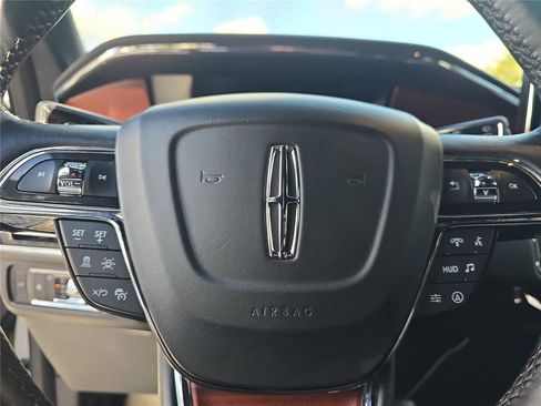 Used 2023 Lincoln Navigator Reserve RWD image 23