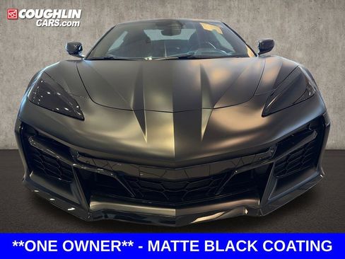Used 2025 Chevrolet Corvette Z06 w/ Stealth Interior Trim Package RWD image 2