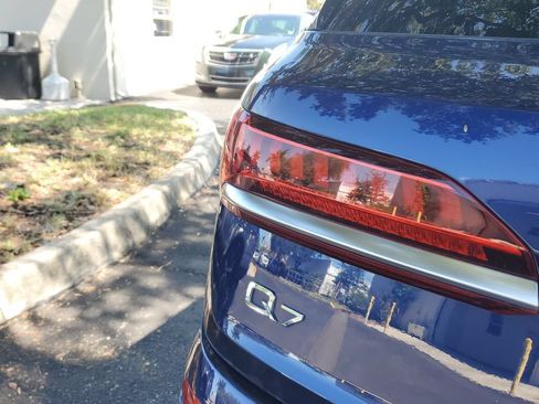 Used 2020 Audi Q7 3.0T Prestige w/ Prestige Package AWD/4WD image 28