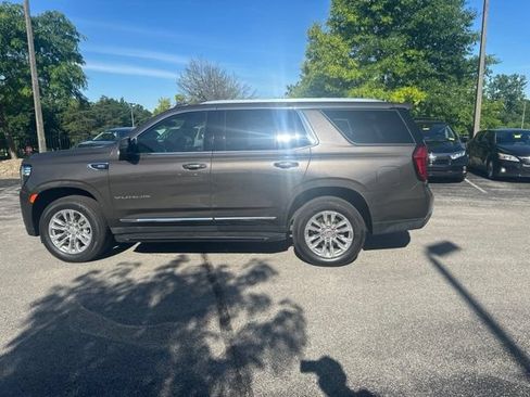 Used 2021 GMC Yukon SLT w/ SLT Luxury Plus Package RWD image 5