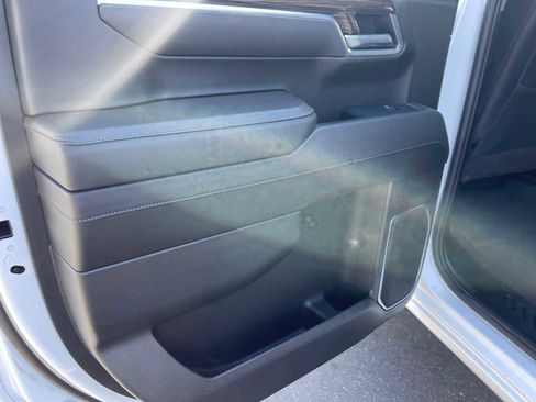 Used 2025 Chevrolet Silverado 1500 LT image 20