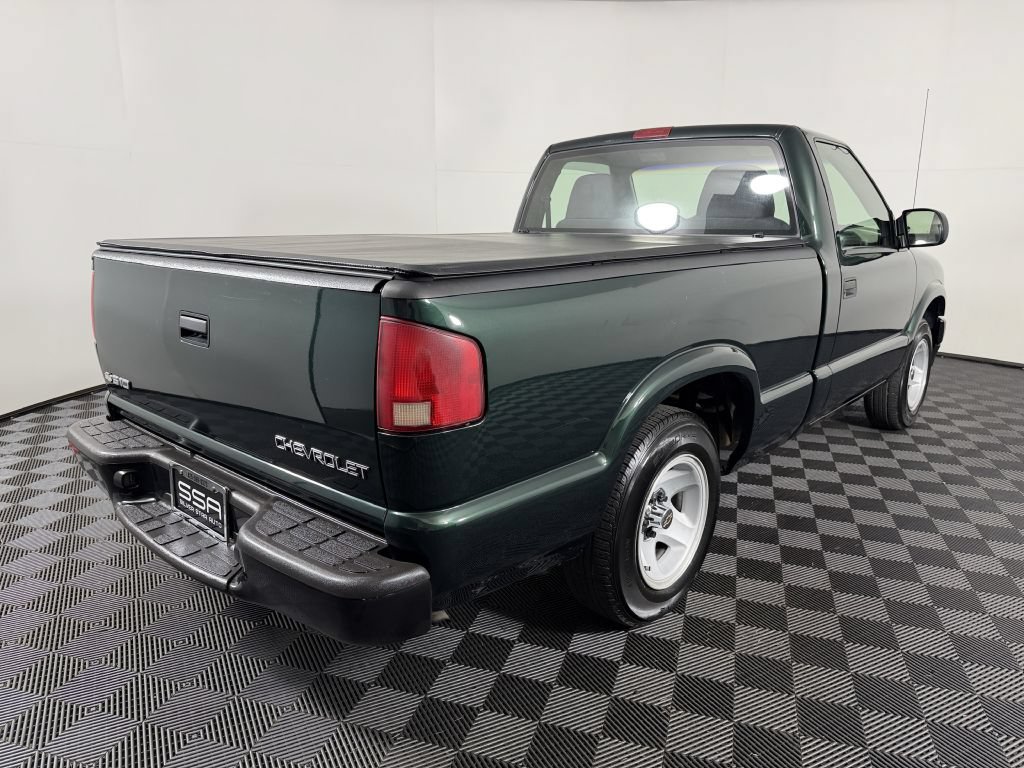 Used 2003 Chevrolet S10 Pickup 2WD Regular Cab image 6