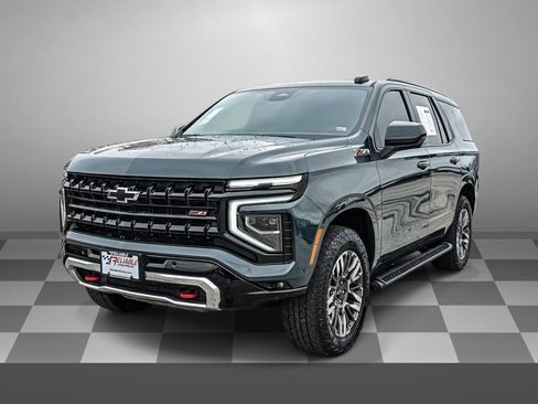 Used 2025 Chevrolet Tahoe Z71 w/ Sun And Tow Package image 3