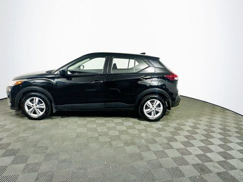 Used 2024 Nissan Kicks S FWD image 5