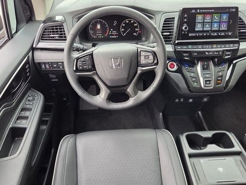 Certified 2026 Honda Odyssey Elite image 13