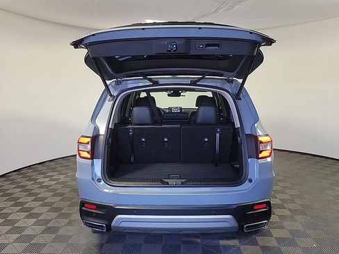 Certified 2023 Honda Pilot Touring image 6