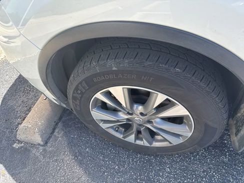 Used 2018 Nissan Murano SL w/ Cargo Package image 6