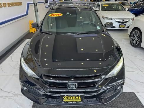 Used 2019 Honda Civic EX image 2