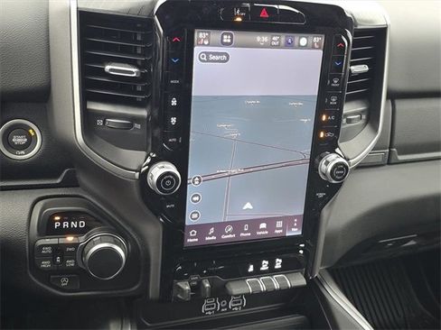 New 2026 RAM 1500 4x4 Crew Cab image 9